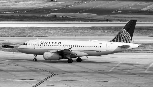 N839UA - Airbus