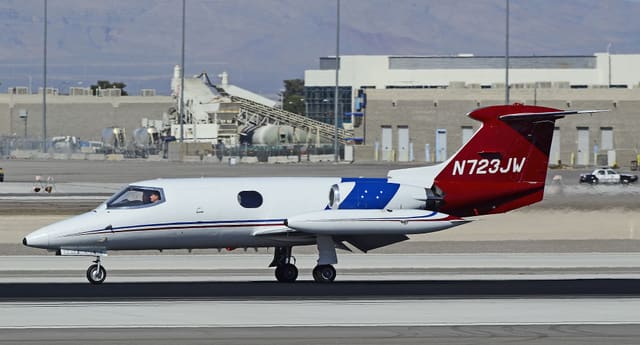 N723JW - Business jet