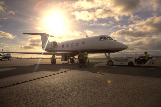 N227LA - Business jet