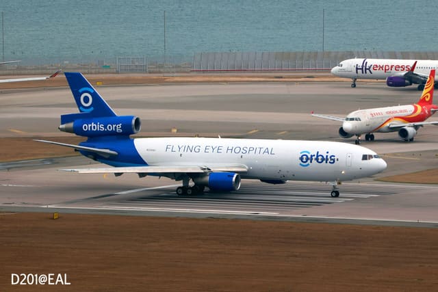 N330AU - Aircraft