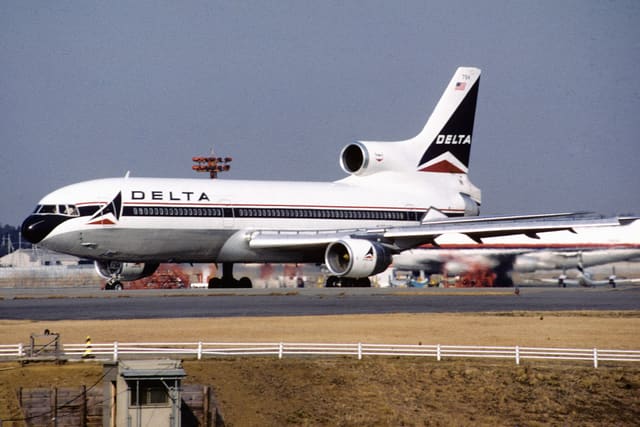 N754DL - Lockheed