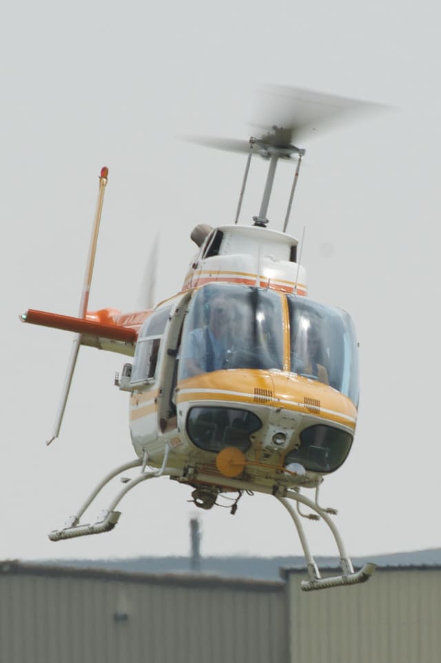 N2060N - Helicopter