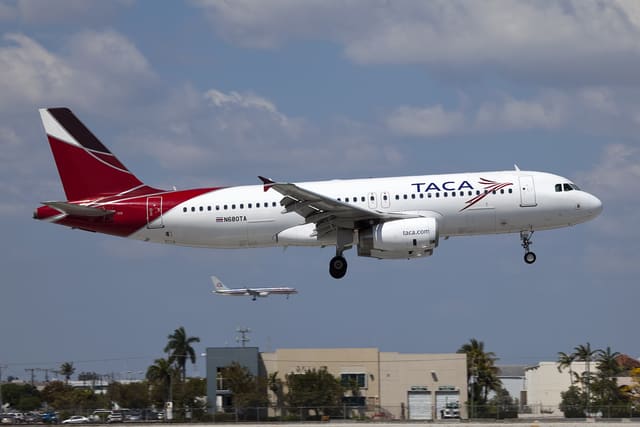 N680TA - Airbus