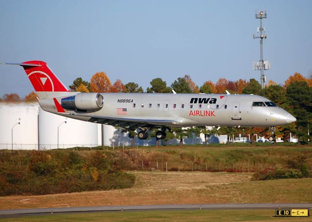 N8896A - Bombardier