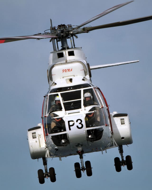 N10248 - Helicopter