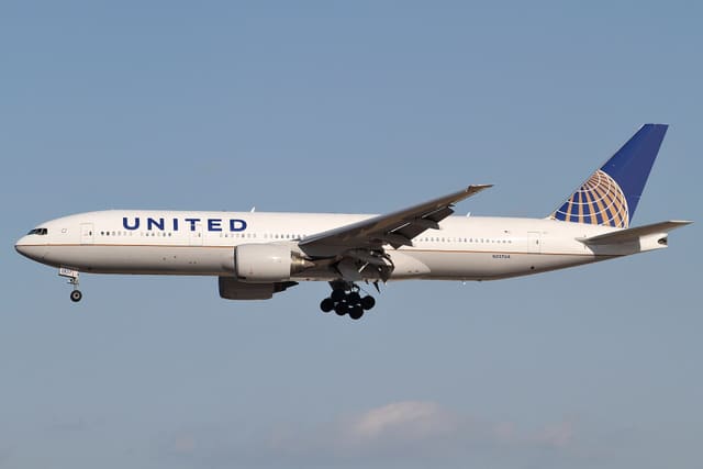 N227UA - Boeing