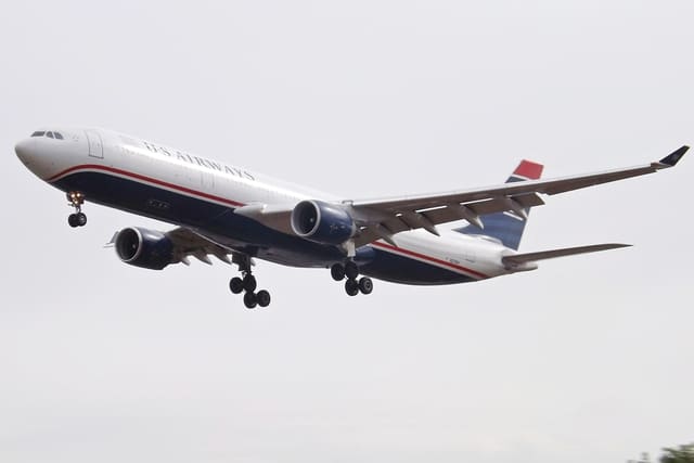 N278AY - Twin-engine aircraft