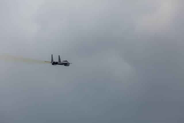  - Twin-engine aircraft