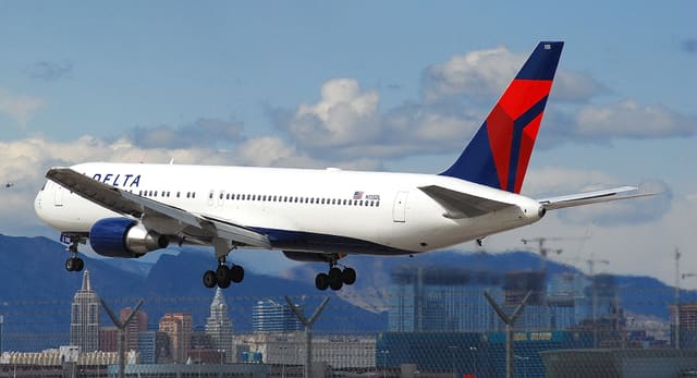 N135DL - Boeing