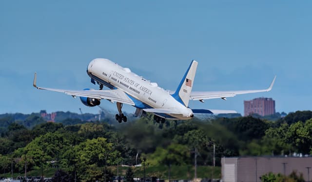  - Twin-engine aircraft