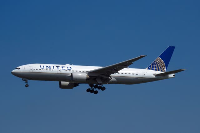N782UA - Boeing