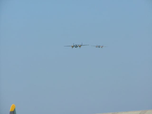  - Twin-engine aircraft