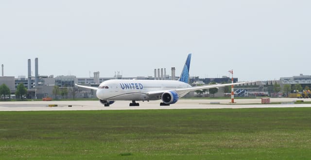 N14011 - Boeing