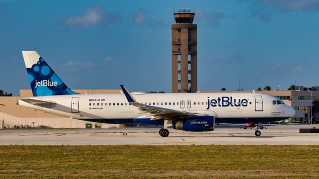 N828JB - Airbus
