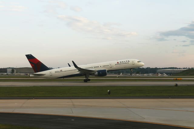 N687DL - Boeing