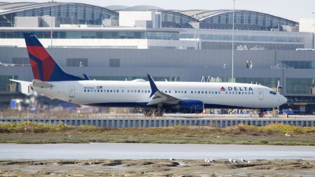 N915DU - Boeing