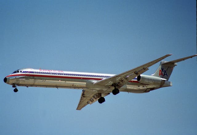 N218AA - Douglas