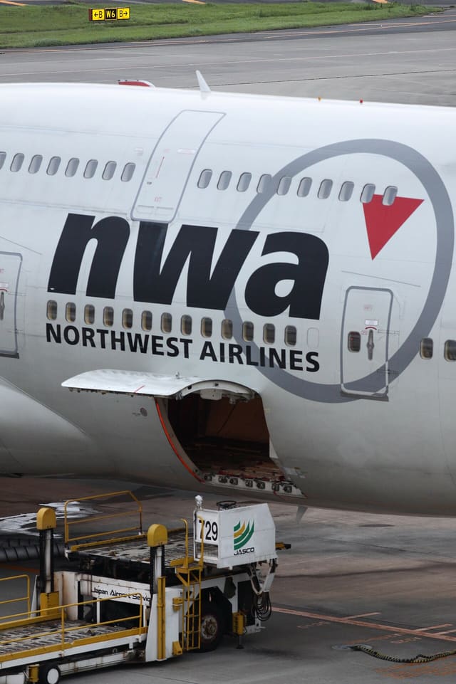 N672US — Aircraft