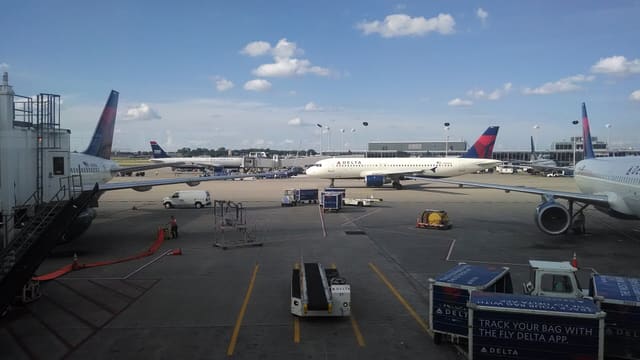 N658DL - Aircraft