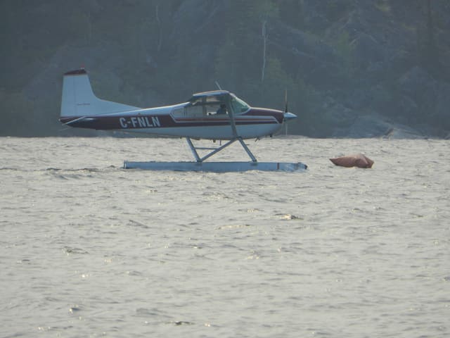 C-FNLN — Cessna