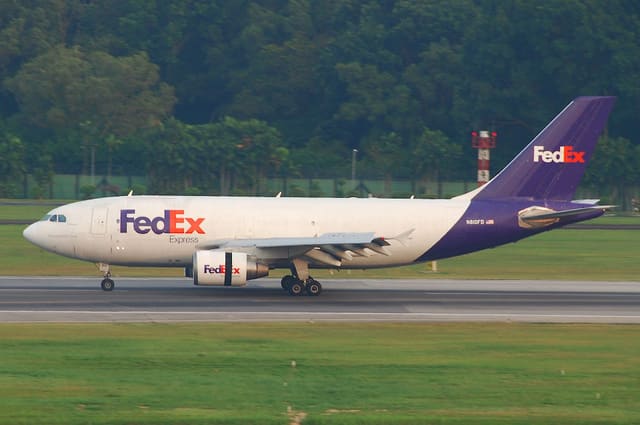 N810FD - Twin-engine aircraft
