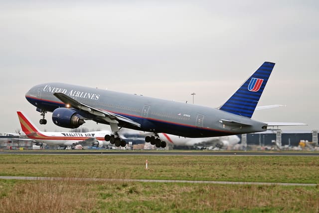 N784UA - Boeing