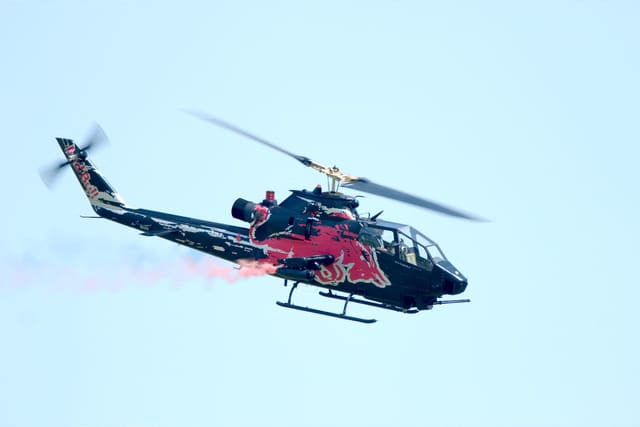 N11FX - Helicopter