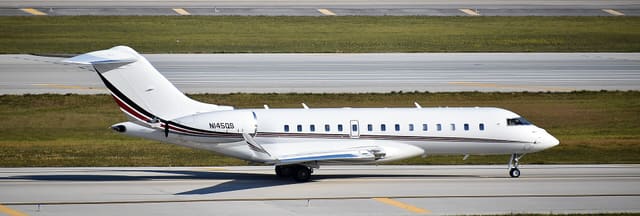 N145QS - Bombardier