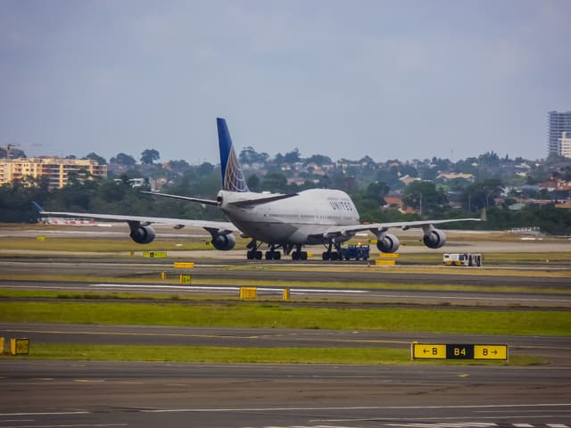 N175UA - Boeing