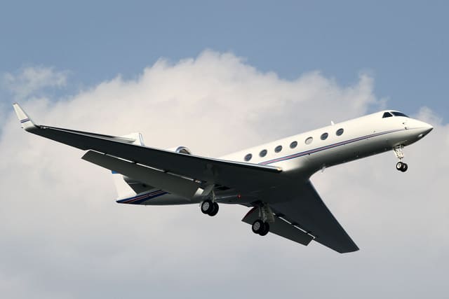 N401HB - Business jet