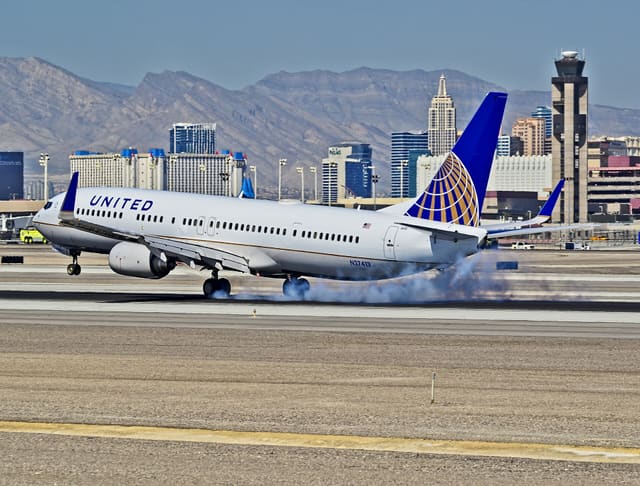 N37413 - Boeing