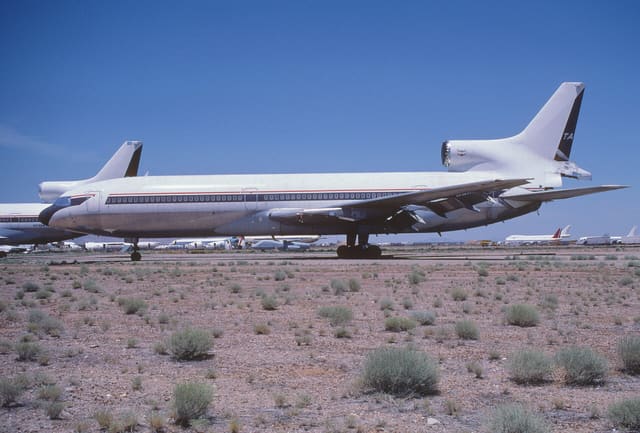 N712DA - Aircraft