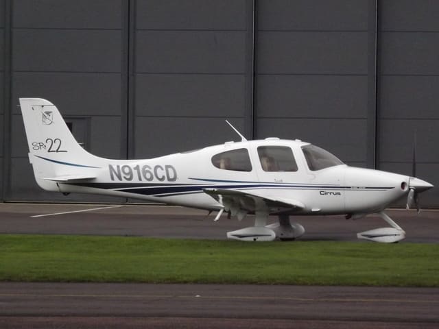 N916CD - Cirrus