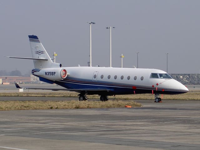 N35BP - Business jet