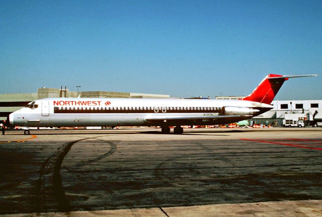 N787NC - Douglas