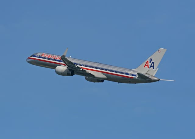 N688AA - Boeing