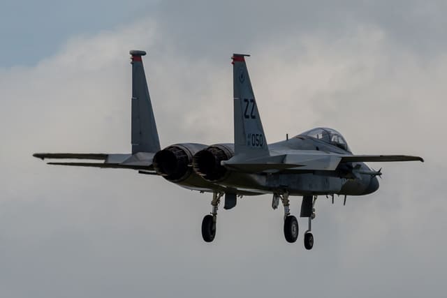  - Twin-engine aircraft