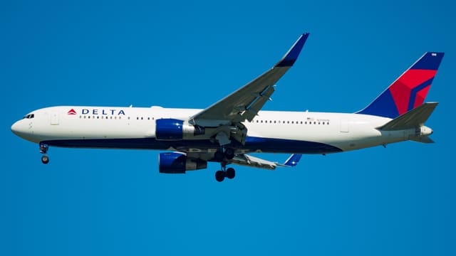 N198DN - Boeing