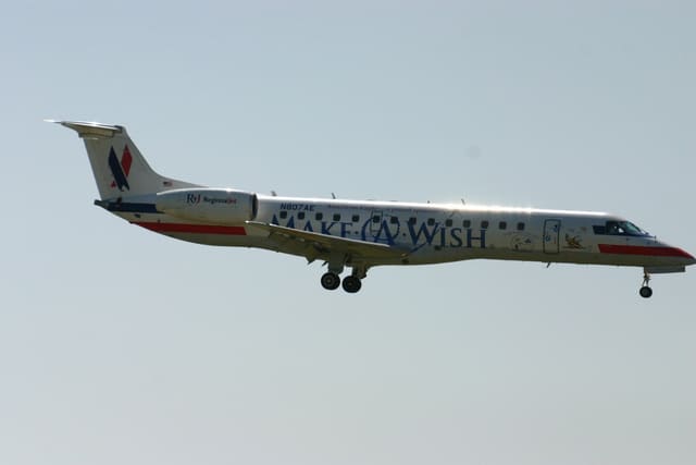 N807AE - Embraer