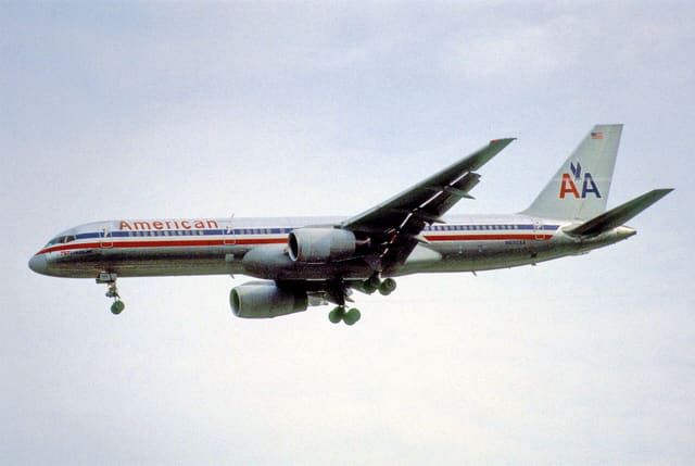 N692AA - Boeing
