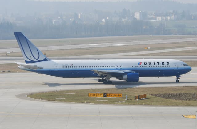 N642UA - Boeing