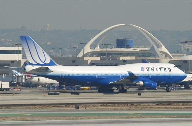 N107UA - Boeing