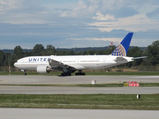 N229UA - Boeing