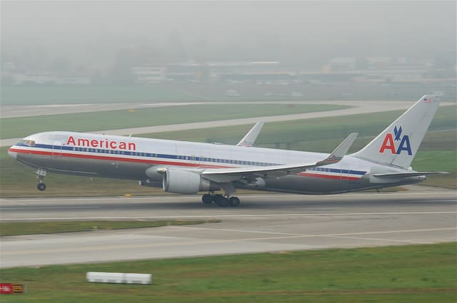 N380AN - Twin-engine aircraft