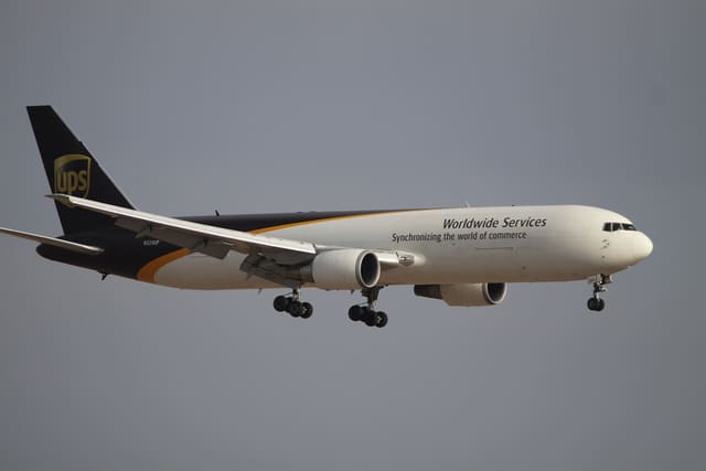 N324UP - Twin-engine aircraft
