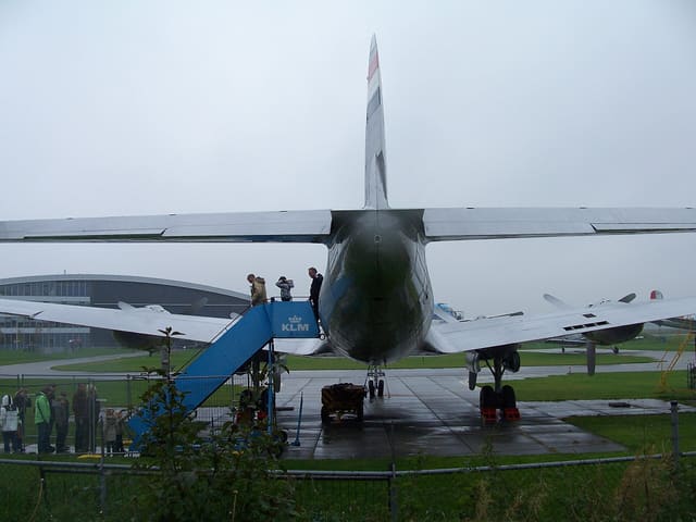  - Twin-engine aircraft
