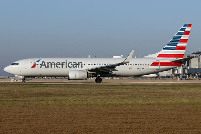 N804NN - Twin-engine aircraft