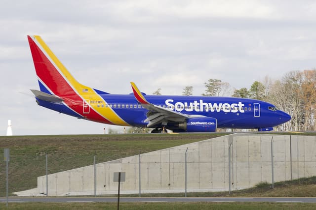 N913WN - Boeing