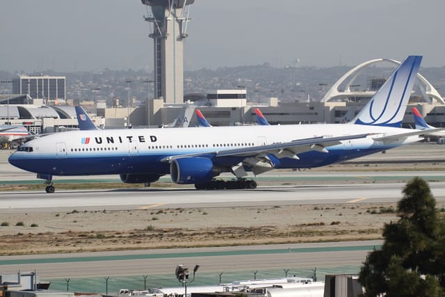 N783UA - Boeing