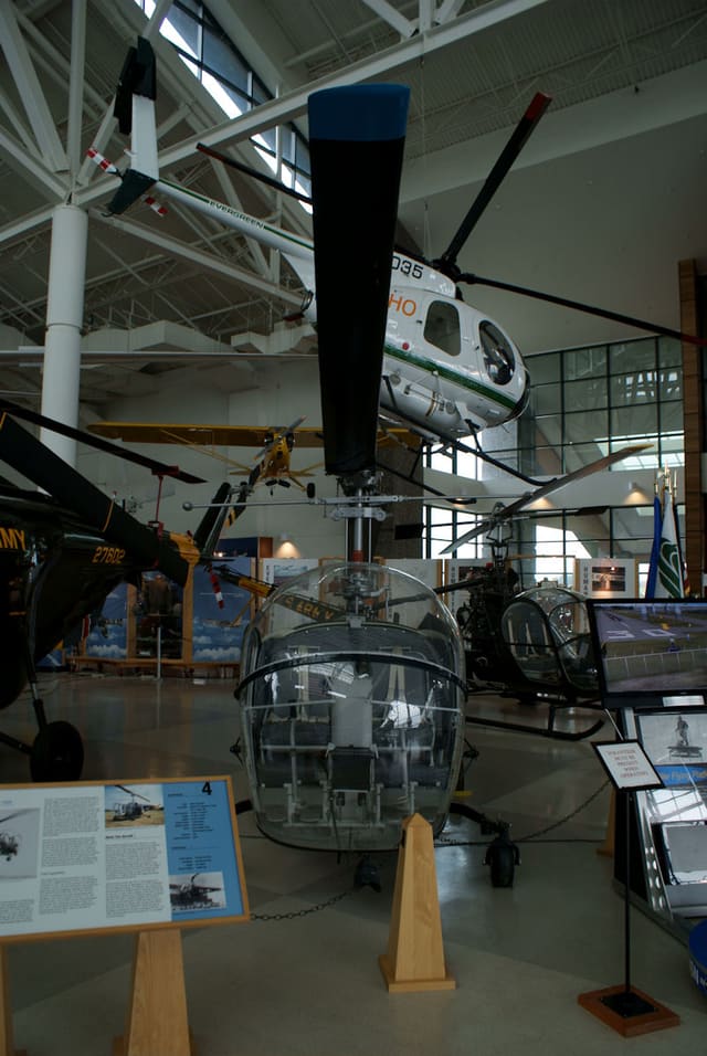  - Helicopter